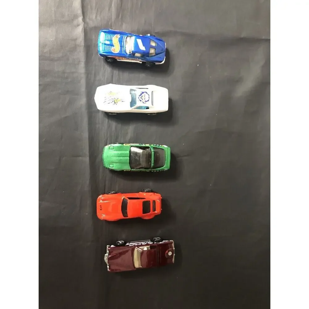 5 Vintage 1970’s-1982 Hot Wheels, 3-Corvettes, Porsche 911‎ And Stutz Blackhawk